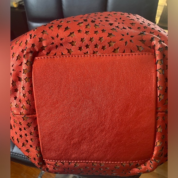 Jimmy Choo Leather Laser Cut Gold Tone Tote Shoulder Handbag Red with dust bag - Picture 8 of 10